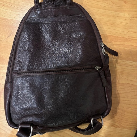 BROWN LEATHER BACKPACK - Picture 11 of 15